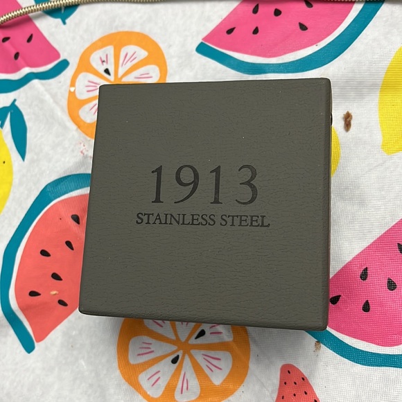 NWT 1913 Stainless Steel Simple Cross necklace, 24” chain - Picture 3 of 6